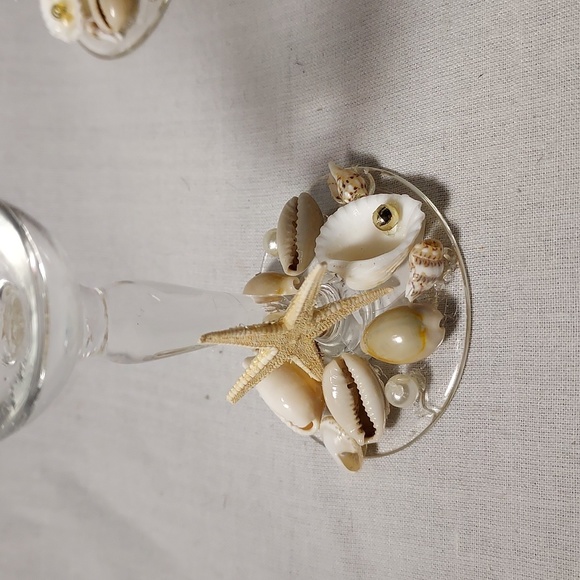 Handmade Shell Art Cognac Glasses Set of 4 Etched Glasses - Picture 2 of 9